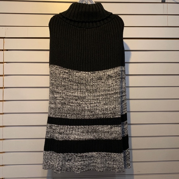 Turtleneck Knit Poncho with Open Sides - Picture 4 of 7